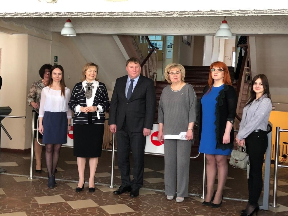 Сбербанк внедряет в псковские школы инновационные технологии