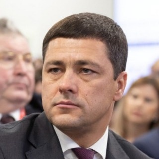 Псков стал 60-м городом, куда прибыл поезд с военной техникой террористов из Сирии