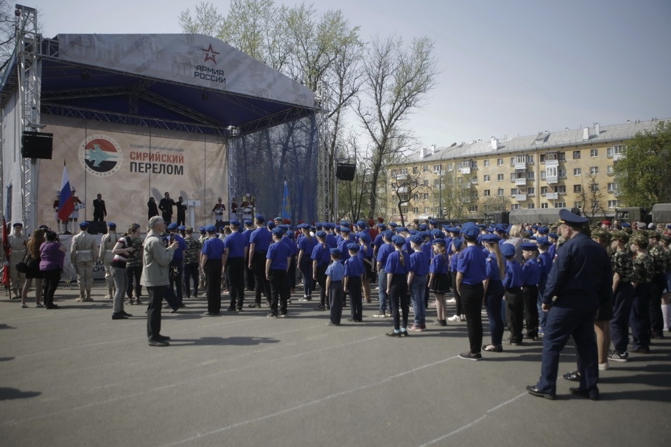 Псковичи увидели военную технику сирийских террористов Псковичи увидели военную технику сирийских террористов