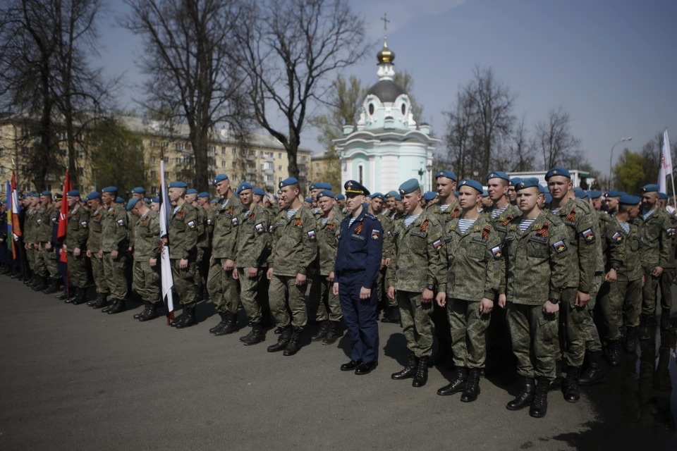 Псковичи увидели военную технику сирийских террористов Псковичи увидели военную технику сирийских террористов