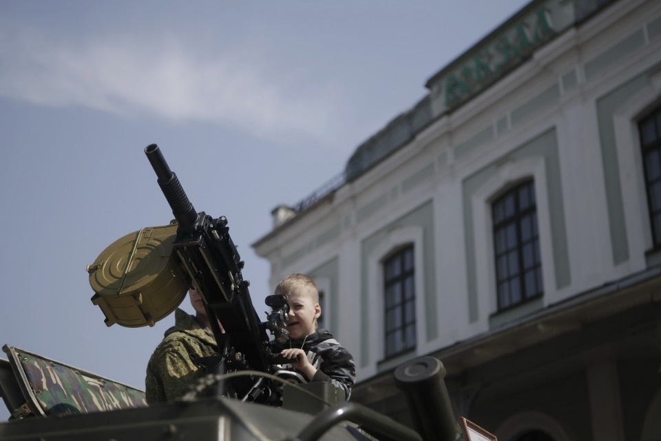 Псковичи увидели военную технику сирийских террористов Псковичи увидели военную технику сирийских террористов