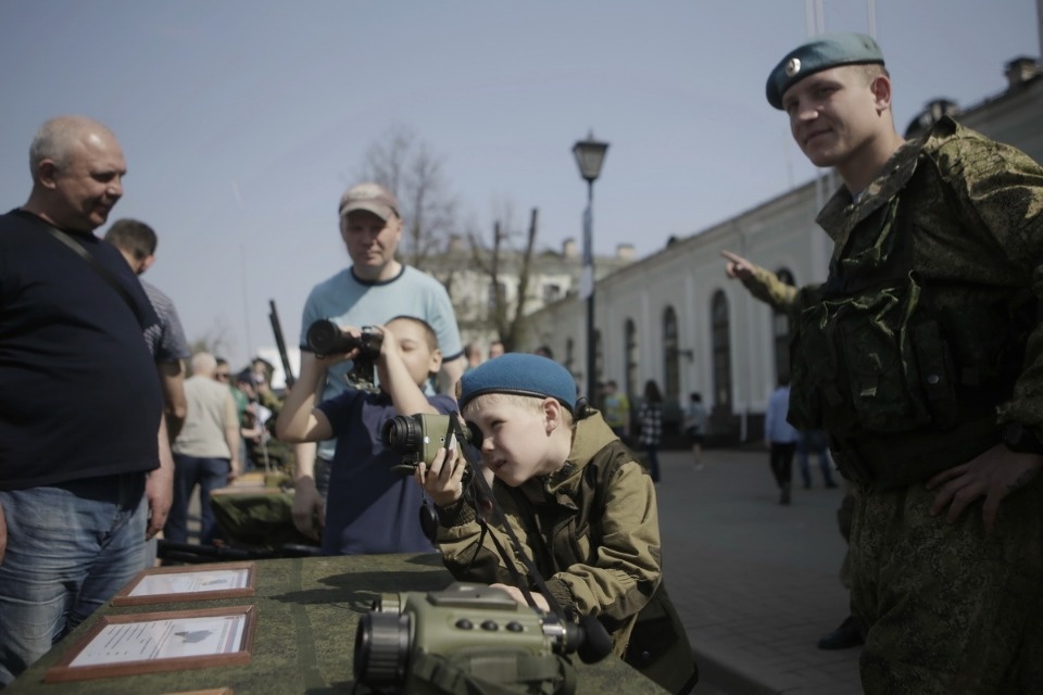 Псковичи увидели военную технику сирийских террористов Псковичи увидели военную технику сирийских террористов