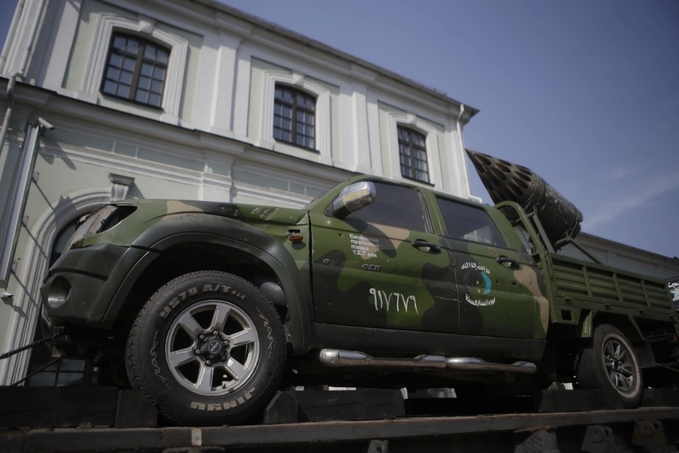 Псковичи увидели военную технику сирийских террористов Псковичи увидели военную технику сирийских террористов