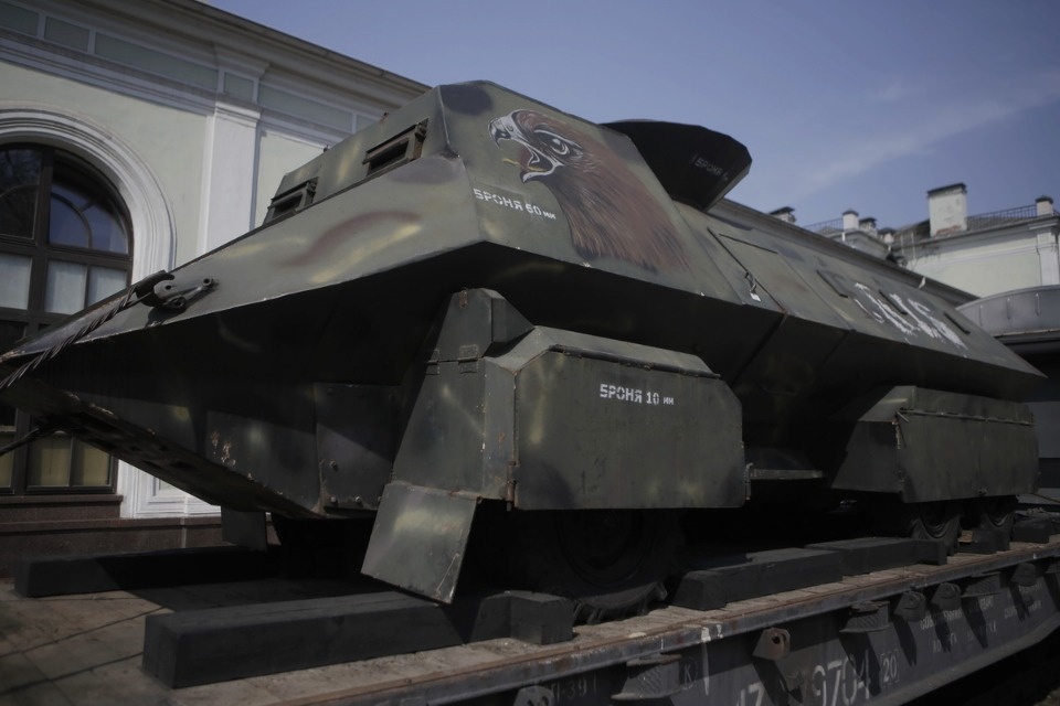 Псковичи увидели военную технику сирийских террористов Псковичи увидели военную технику сирийских террористов
