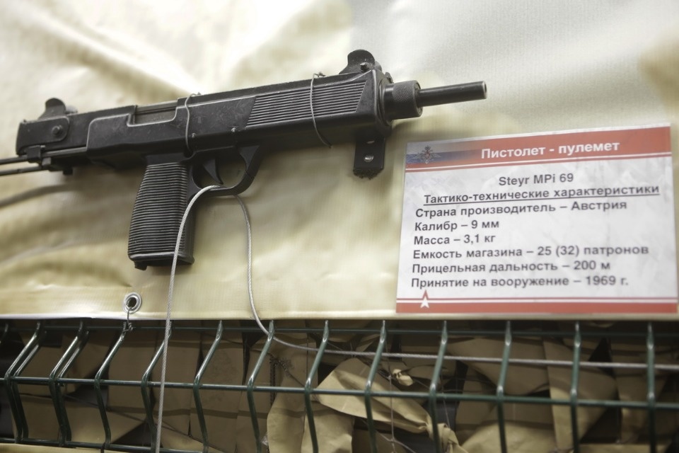 Псковичи увидели военную технику сирийских террористов Псковичи увидели военную технику сирийских террористов