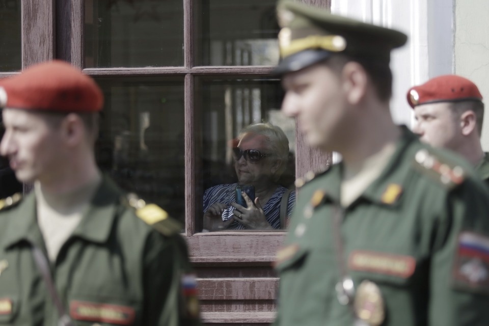 Псковичи увидели военную технику сирийских террористов Псковичи увидели военную технику сирийских террористов