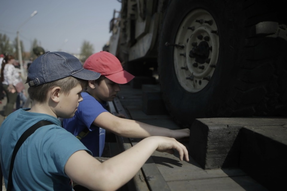 Псковичи увидели военную технику сирийских террористов Псковичи увидели военную технику сирийских террористов