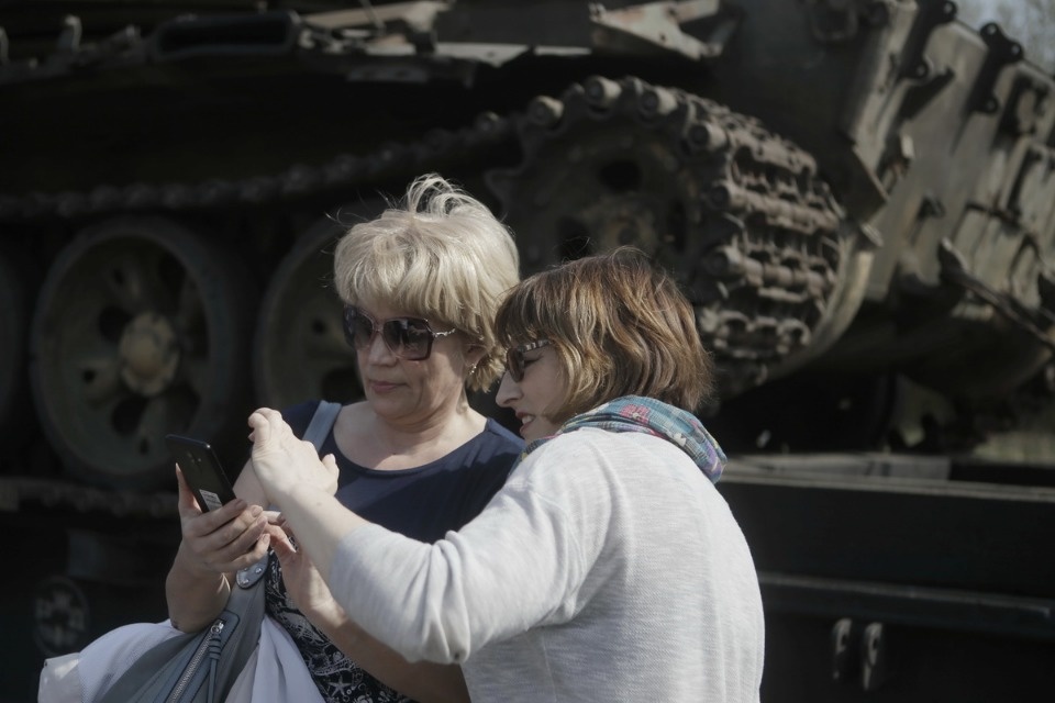 Псковичи увидели военную технику сирийских террористов Псковичи увидели военную технику сирийских террористов
