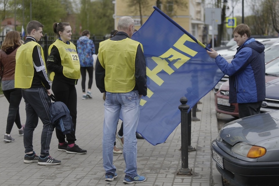 Парад участников Эстафеты «Псковской правды»