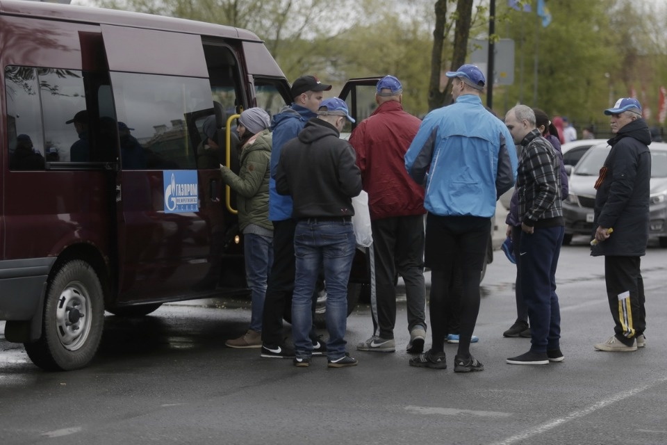 Парад участников Эстафеты «Псковской правды»