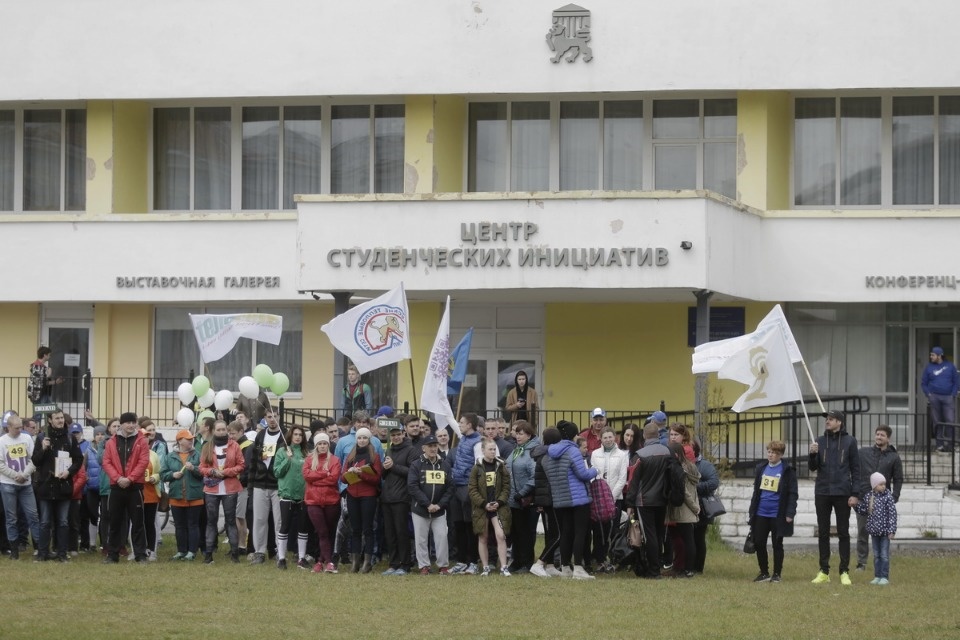 Парад участников Эстафеты «Псковской правды»