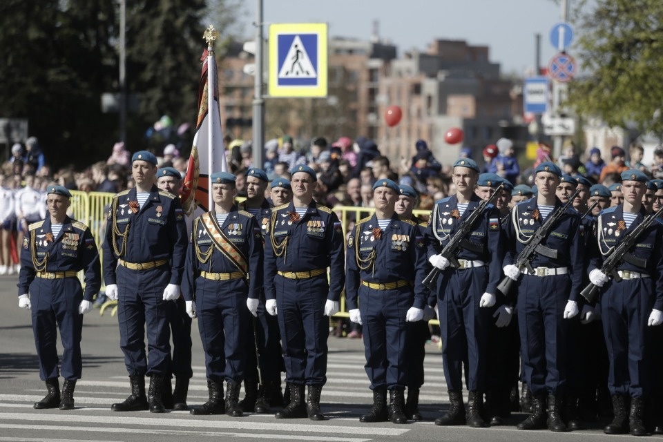 Парад Победы прошел в Пскове Парад Победы прошел в Пскове