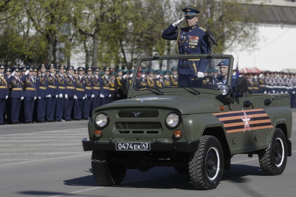 Парад Победы прошел в Пскове Парад Победы прошел в Пскове
