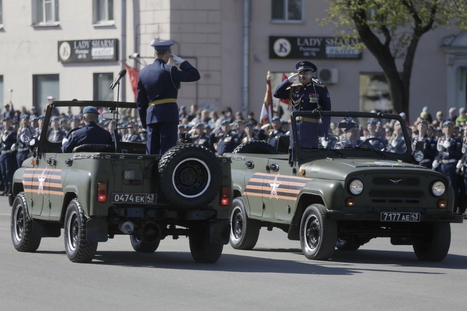 Парад Победы прошел в Пскове Парад Победы прошел в Пскове