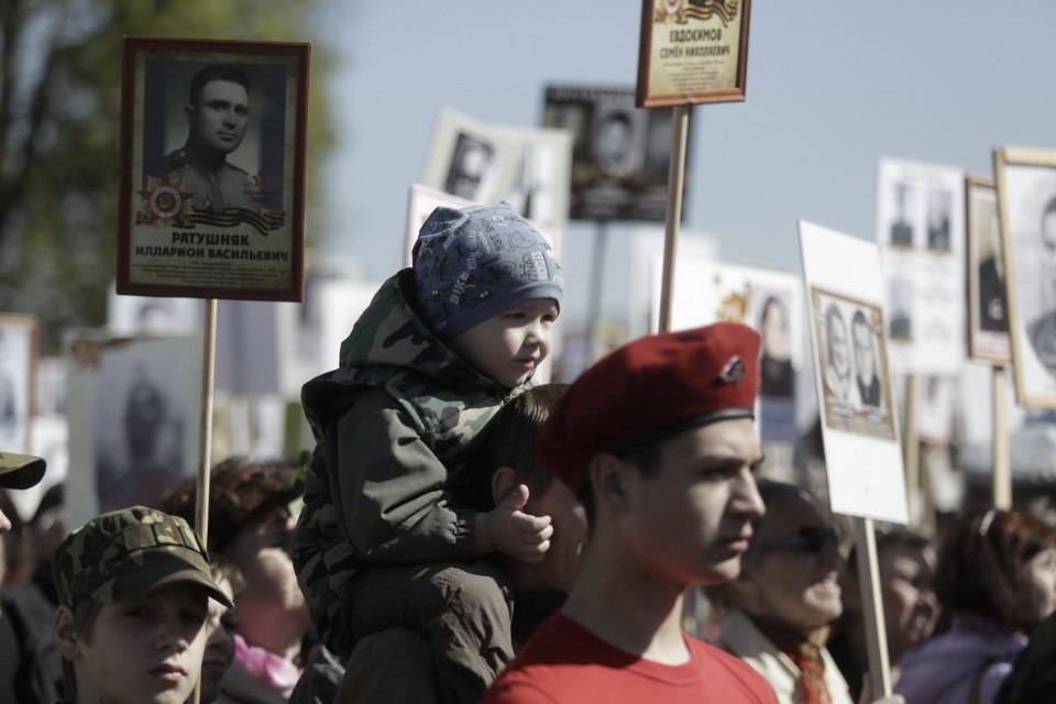 «Бессмертный полк» прошел по центральным улицам Пскова