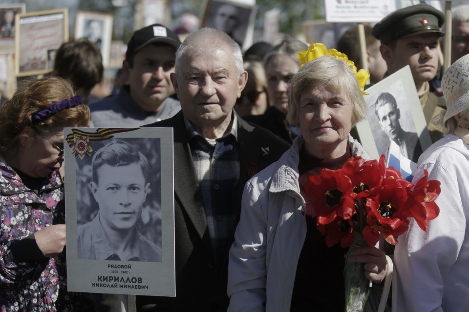 «Бессмертный полк» прошел по центральным улицам Пскова