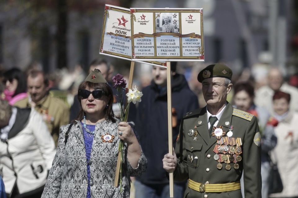 «Бессмертный полк» прошел по центральным улицам Пскова
