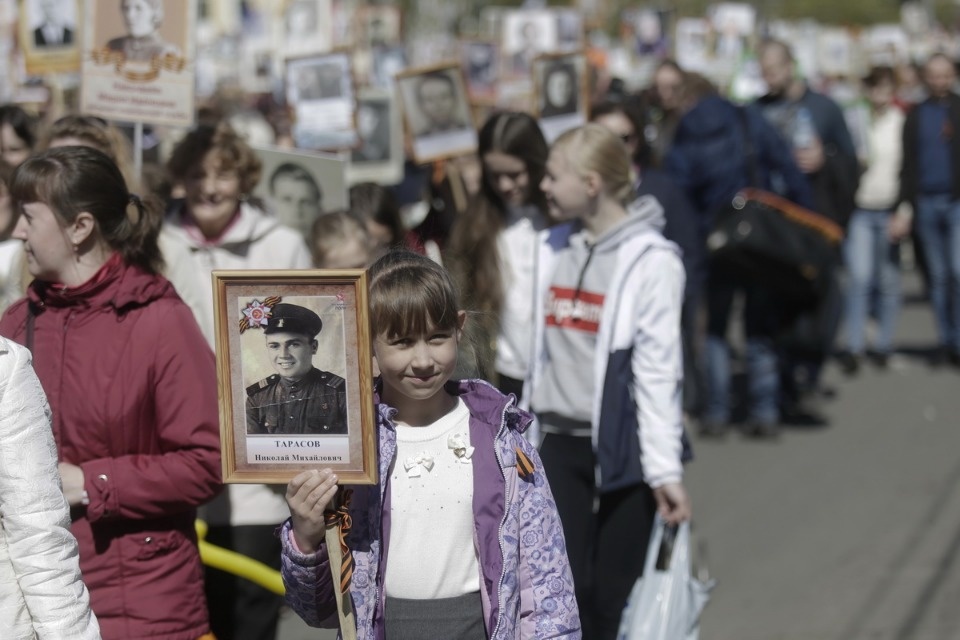 «Бессмертный полк» прошел по центральным улицам Пскова