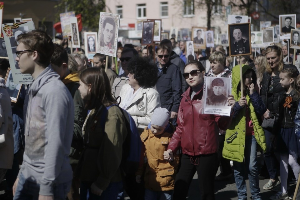 «Бессмертный полк» прошел по центральным улицам Пскова