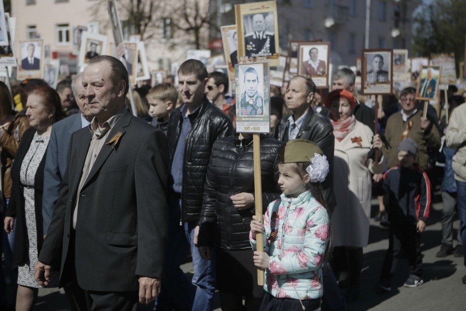 «Бессмертный полк» прошел по центральным улицам Пскова