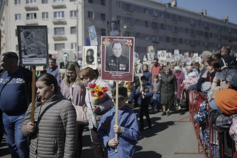 «Бессмертный полк» прошел по центральным улицам Пскова