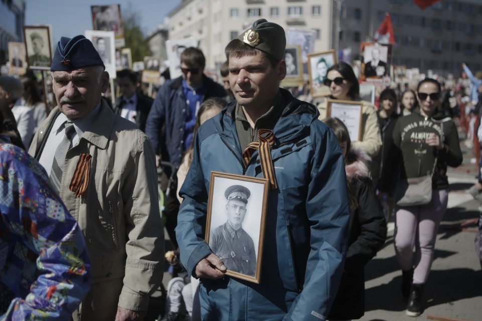 «Бессмертный полк» прошел по центральным улицам Пскова