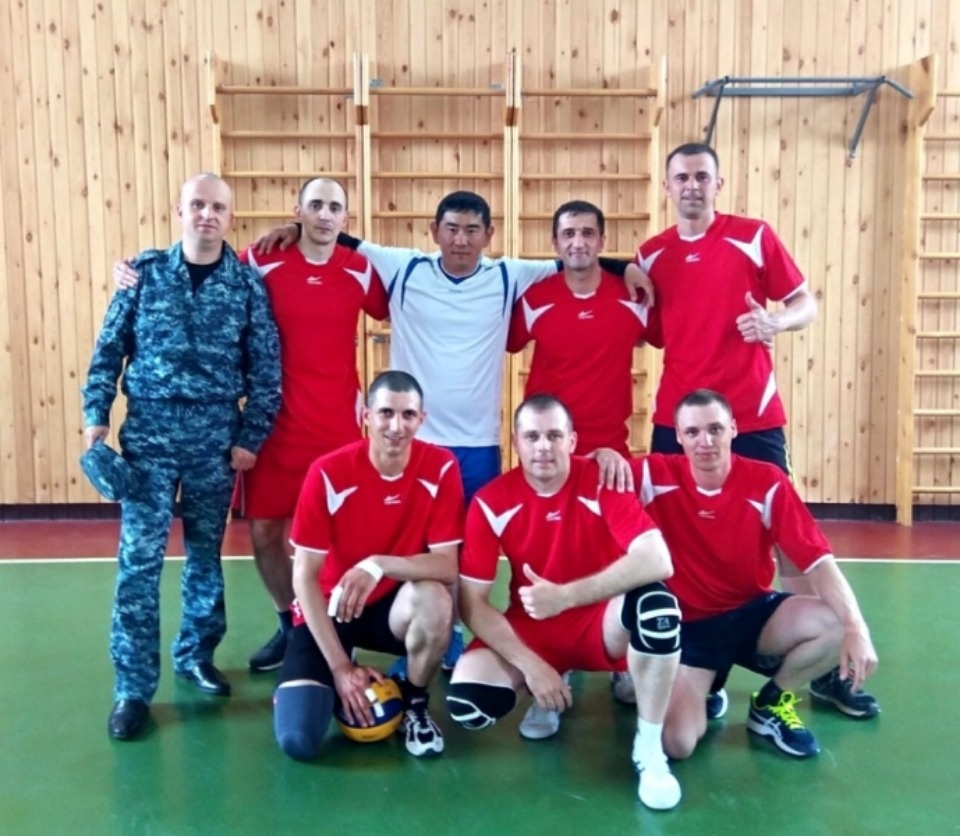 Псковские полицейские привезли победу с волейбольного турнира из Дагестана Псковские полицейские привезли победу с волейбольного турнира из Дагестана