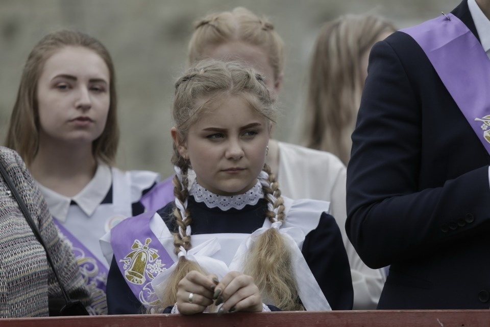 Последний звонок прозвенел для выпускников псковских школ