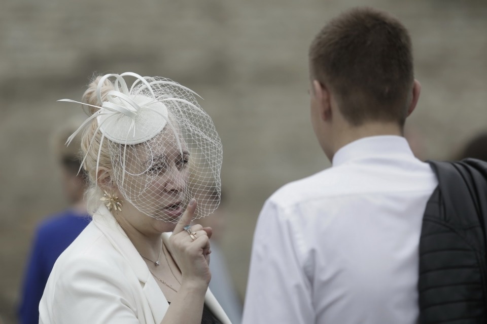 Последний звонок прозвенел для выпускников псковских школ