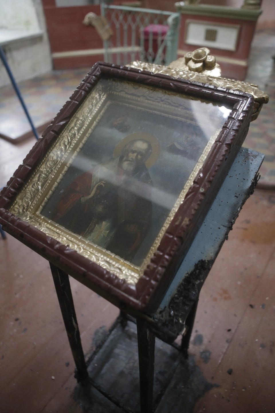 Молния уничтожила купол церкви в Камно