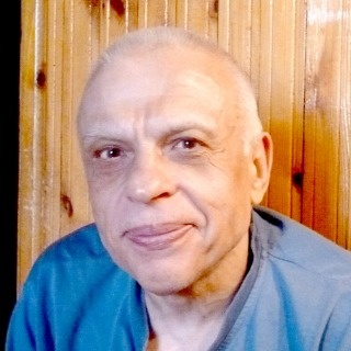 Для вас рисует с наслажденьем