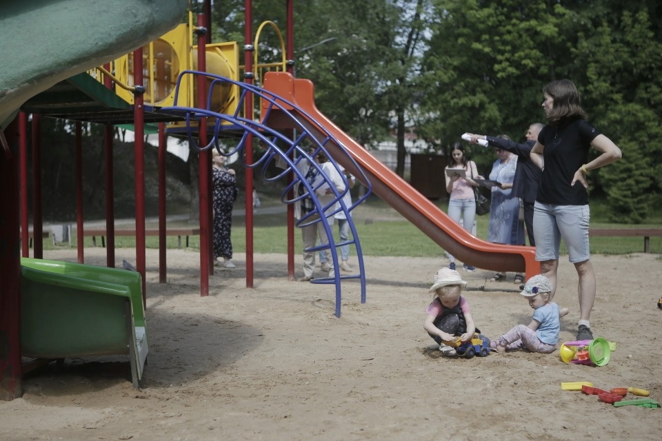 С отбитой попой