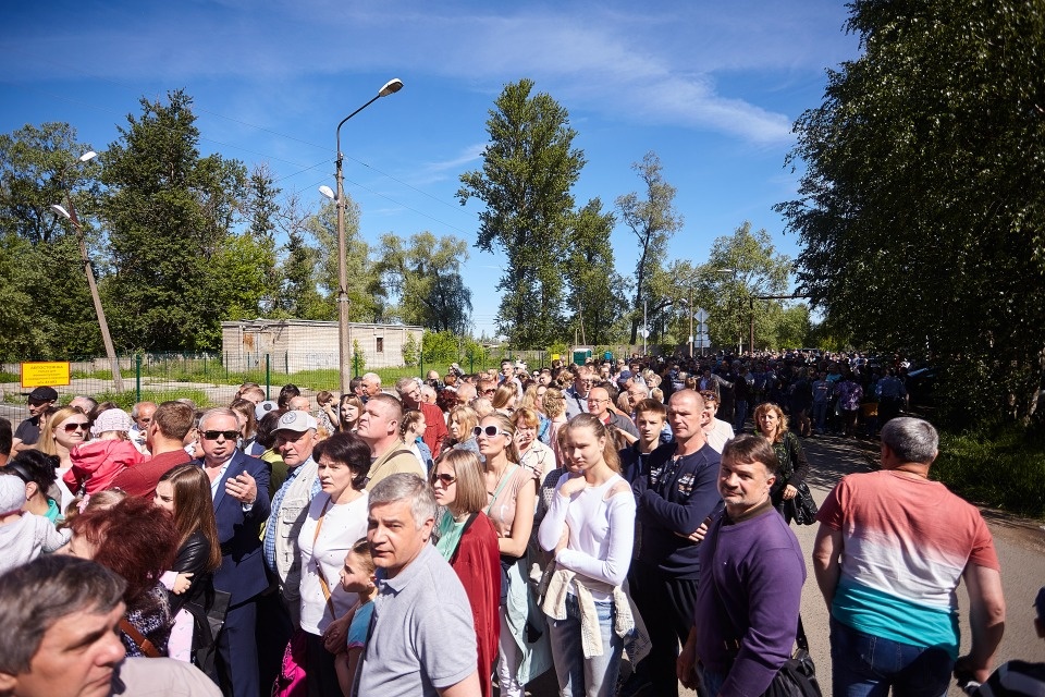 Псковичи отпраздновали 75-летие 334-го военно-транспортного Берлинского авиаполка Псковичи отпраздновали 75-летие 334-го военно-транспортного Берлинского авиаполка