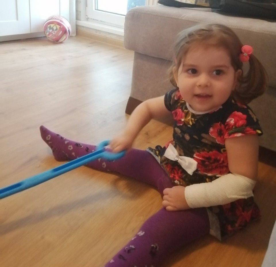 Состояние двухлетней Дарины Даниленко из Великих Лук улучшилось после лучевой терапии Состояние двухлетней Дарины Даниленко из Великих Лук улучшилось после лучевой терапии