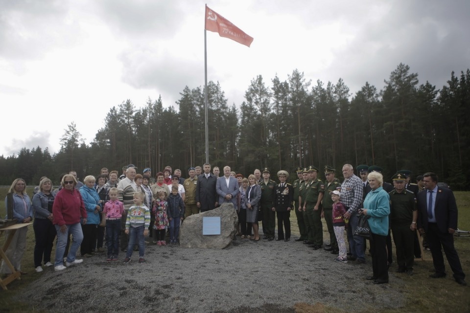 Жители Идрицы отмечают 75-летие освобождения поселка от фашистов