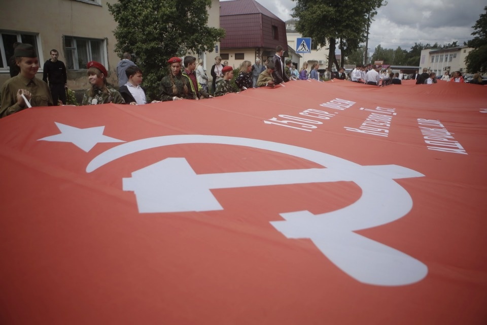 Жители Идрицы отмечают 75-летие освобождения поселка от фашистов