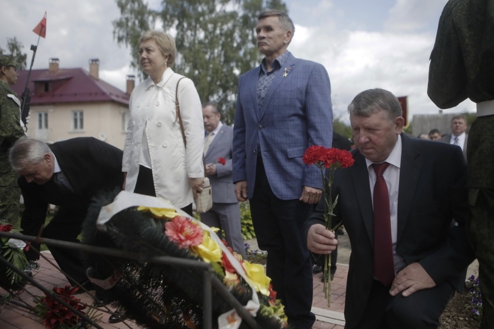 Жители Идрицы отмечают 75-летие освобождения поселка от фашистов