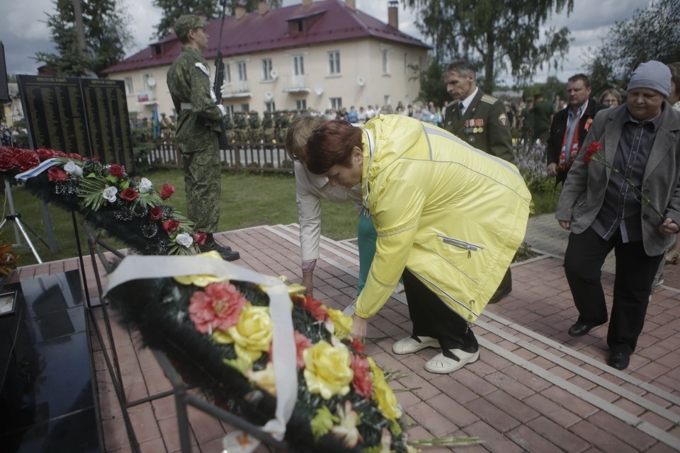 Жители Идрицы отмечают 75-летие освобождения поселка от фашистов