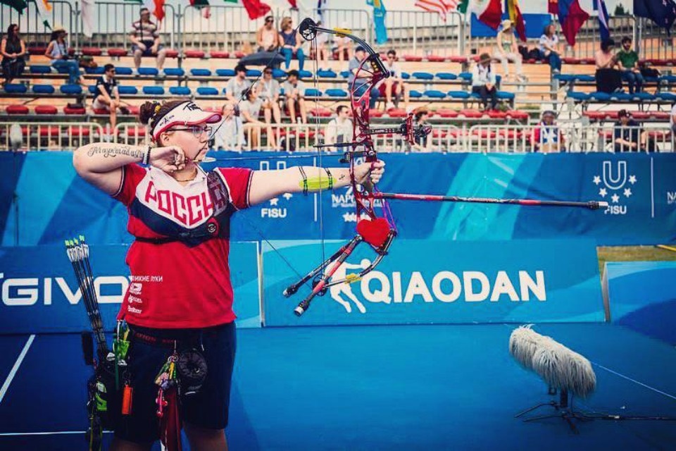 Великолукская лучница Александра Савенкова успешно выступила на Универсиаде в Неаполе