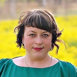 В новоржевской деревне старые качели заменили на современную детскую площадку (ФОТО)