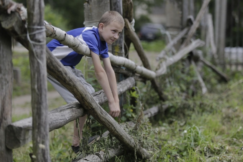 Волонтеры помогают сохранить усадьбу Волышово
