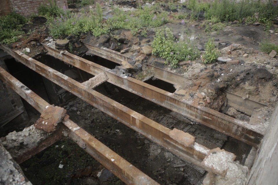 Волонтеры помогают сохранить усадьбу Волышово