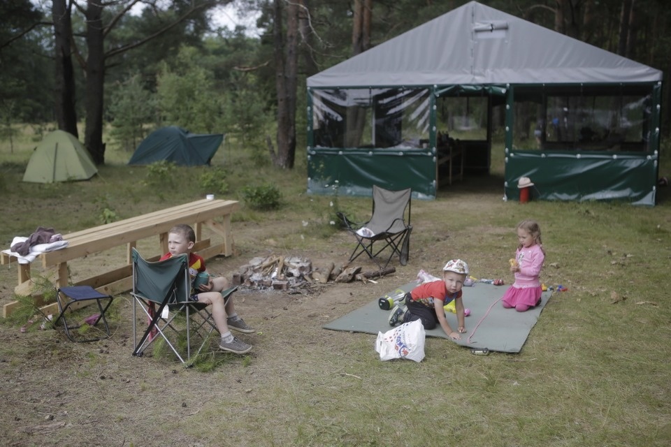 Волонтеры помогают сохранить усадьбу Волышово
