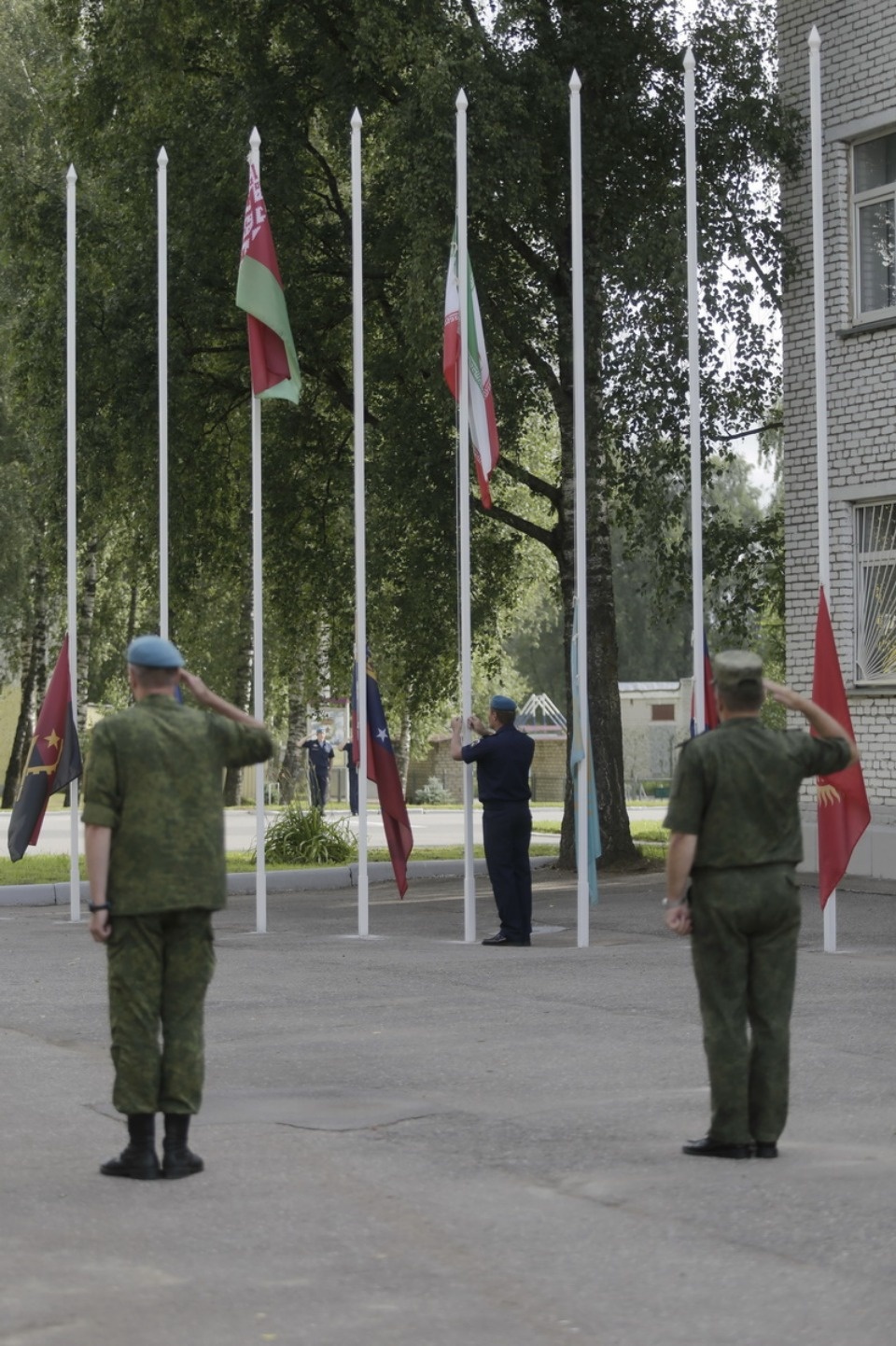 В Пскове встречают первые команды конкурса «Десантный взвод – 2019»