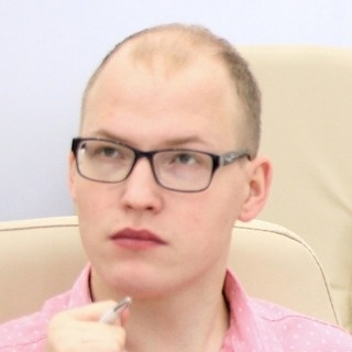 Мороженое килограммами и подписи на футболке