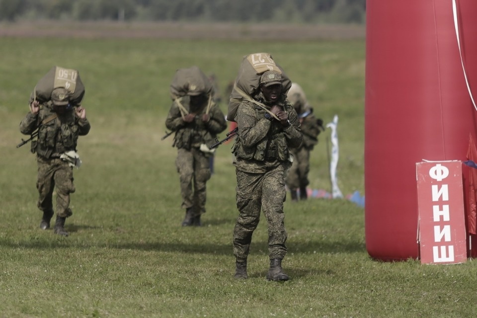 Первый конкурсный день «Десантного взвода» в Пскове