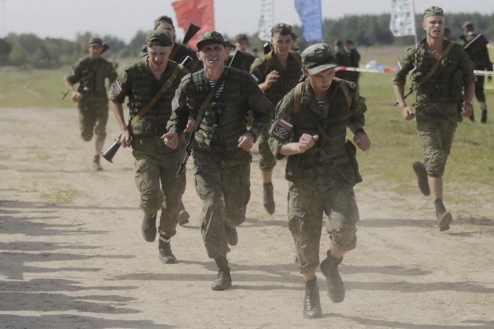 Первый конкурсный день «Десантного взвода» в Пскове