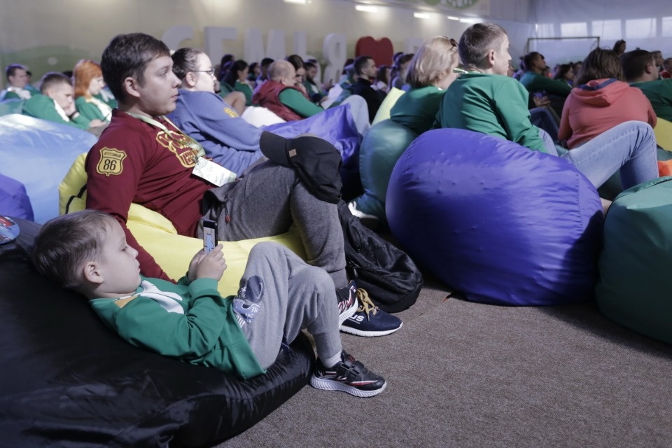 В Пскове стартовал форум молодых семей