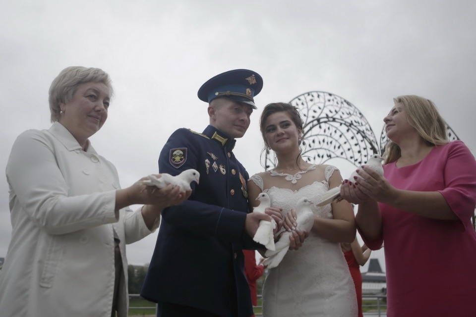 В Пскове появилось «Семейное древо сердец» В Пскове появилось «Семейное древо сердец»