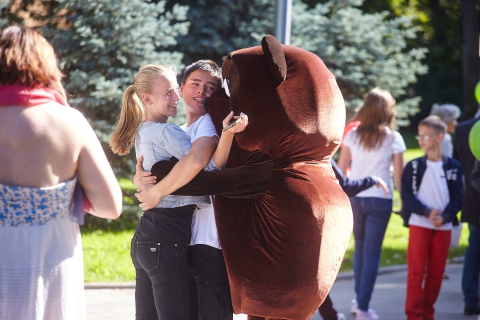 Каким запомнят нынешний «Медовый фестиваль» в Пскове Каким запомнят нынешний «Медовый фестиваль» в Пскове